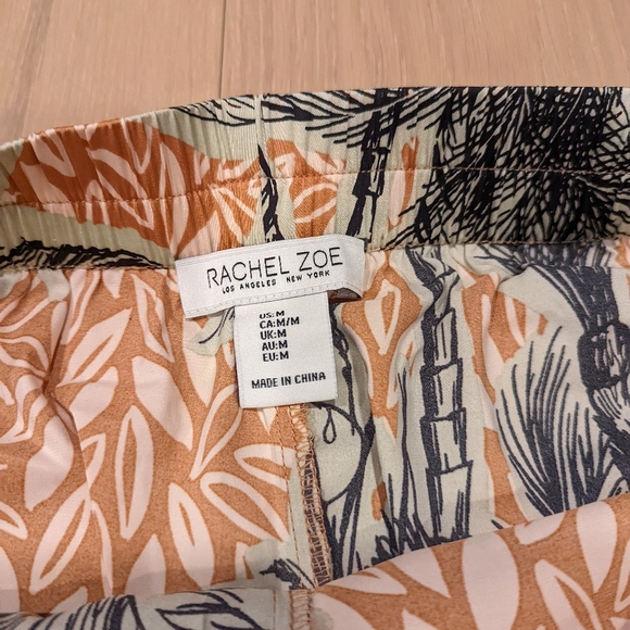 Silky Tropical Print Two-Piece Set - Picture 4 of 10